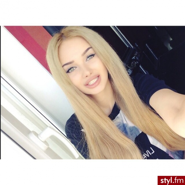 Blond Rozpuszczone Proste Na co dzień Długie Fryzury