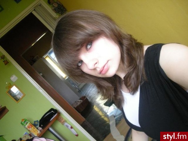 Średnie Fryzury