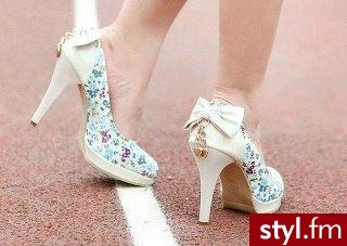 Szpilki Buty Moda