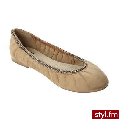 Beige 'Acaramel' flat shoes - Faith - Polyvore. Pobrano ze strony: http://www.polyvore.com/cgi/thing?id=21006270 - Pozostałe Buty Moda