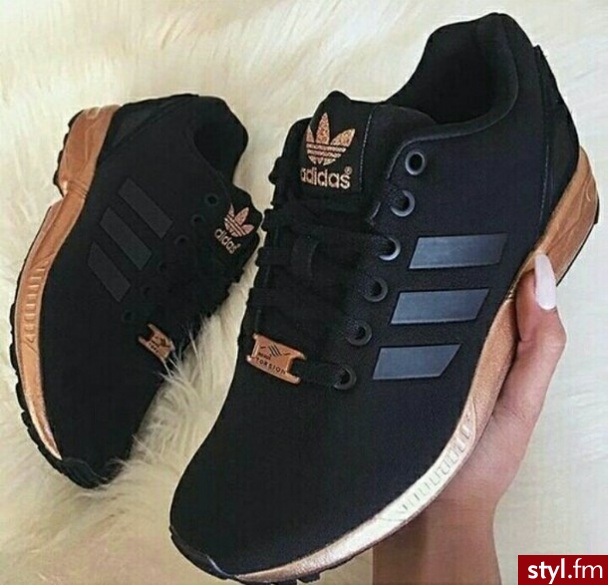 Pozostałe Buty Moda