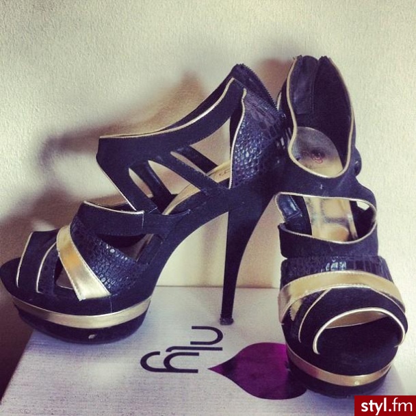 Szpilki Buty Moda