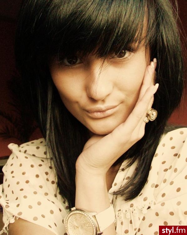 Średnie Fryzury