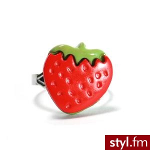 pierścionek słodka truskaweczka - 5$ na cherryredboutique.com - Pozostałe Dodatki Moda