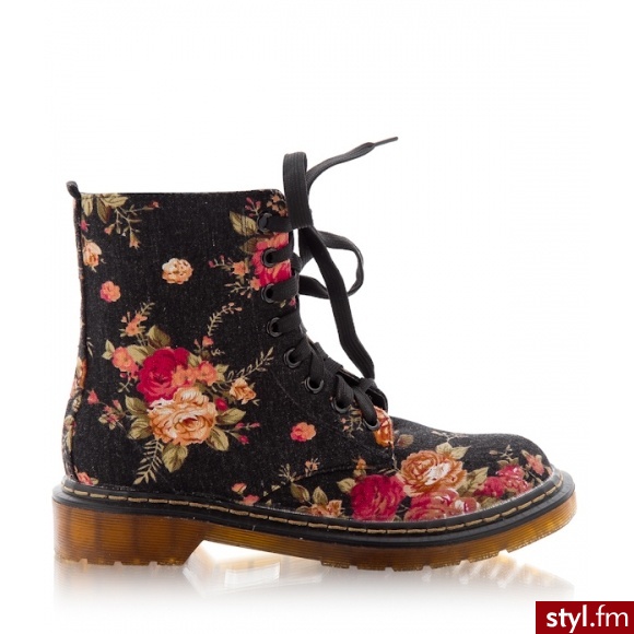 Glany Buty Moda