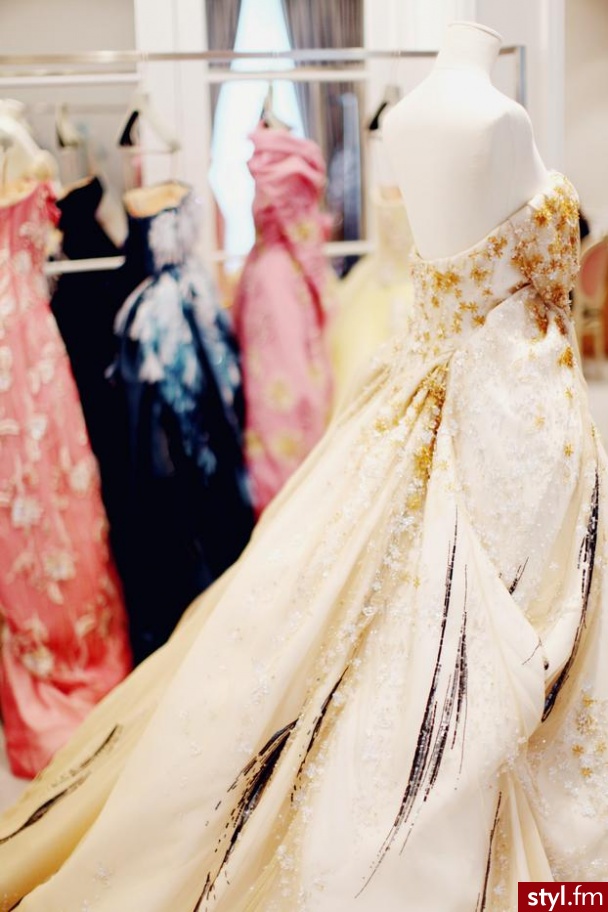 Sukienki Moda