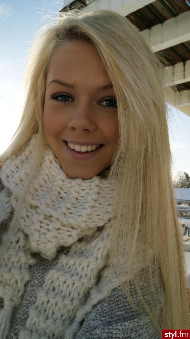 Blond Rozpuszczone Proste Na co dzień Długie Fryzury