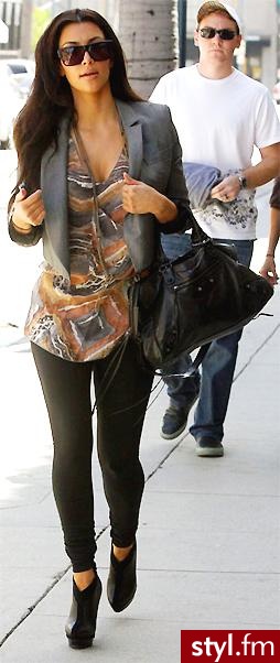 Kim Kardashian3 - Moda uliczna Inne Moda