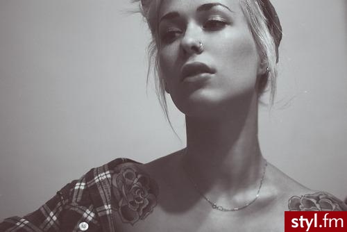 Blond Rozpuszczone Proste z grzywką Na co dzień Średnie Fryzury