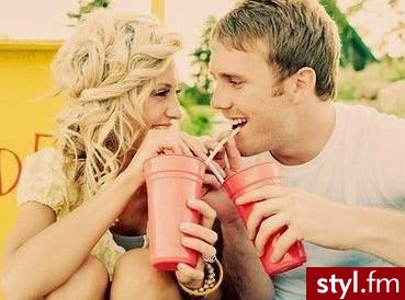 Blond Rozpuszczone Kręcone Na co dzień Średnie Fryzury