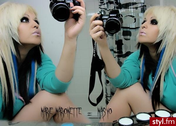 Marie Marionette - EMO Alternatywne Średnie Fryzury
