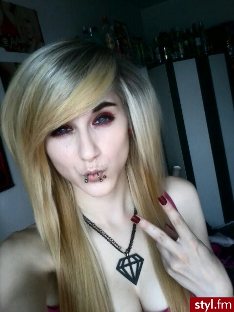Blond EMO Alternatywne Długie Fryzury