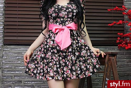 Sukienki Moda