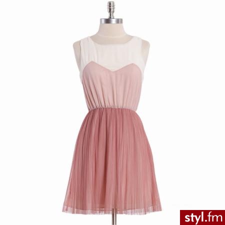 Sukienki Moda