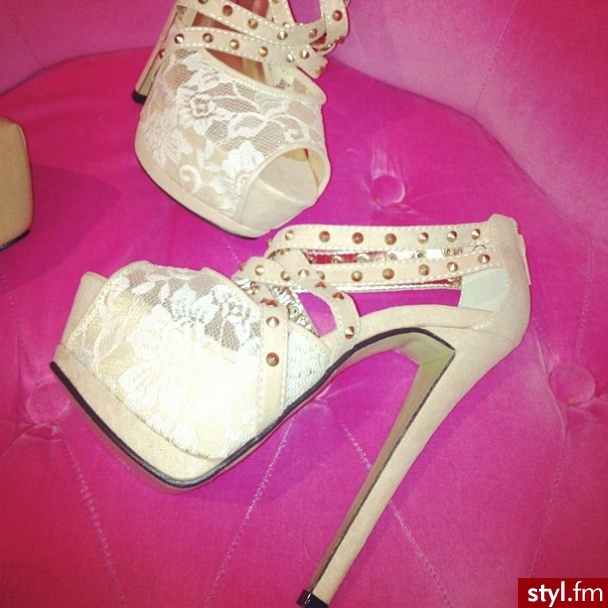 Szpilki Buty Moda