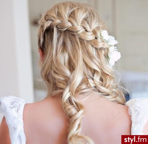 Blond Upięcie Kręcone Ślubne Długie Fryzury