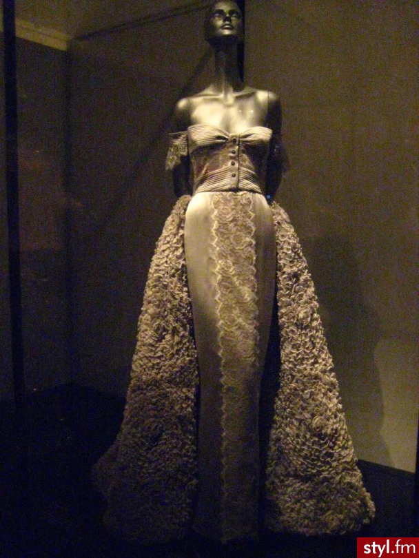 Sukienki Moda
