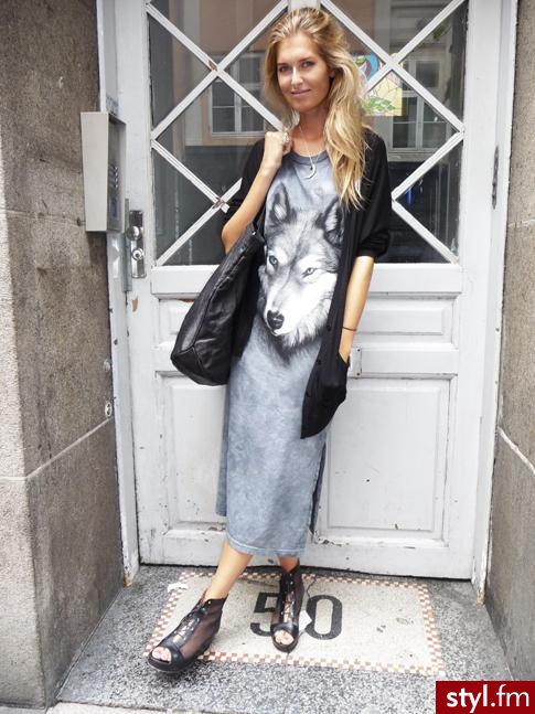 Jeżeli zdjęcie znajduje się już w galerii poproszę o link - Moda uliczna Inne Moda