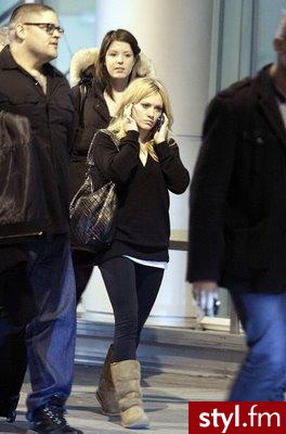 UGG AUSTRALIA ..CHCE SOBIE TAKIE KUPIC CO MYSLICIE ? SA ONE MODNE W POLSCE ? - Pozostałe Buty Moda