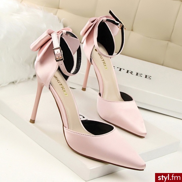 Szpilki Buty Moda