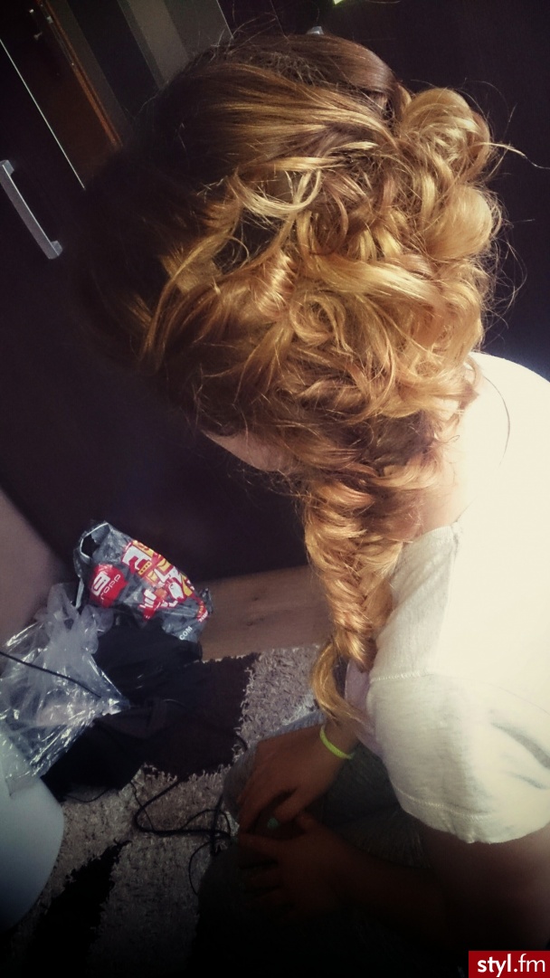 Blond Upięcie Kręcone Wieczorowe Długie Fryzury