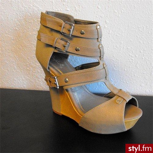 Pozostałe Buty Moda