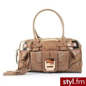 Leona Box Beige Bag - GUESS - Polyvore. Pobrano ze strony: http://www.polyvore.com/cgi/thing?id=25496556&.locale=pl - Pozostałe Torebki Moda