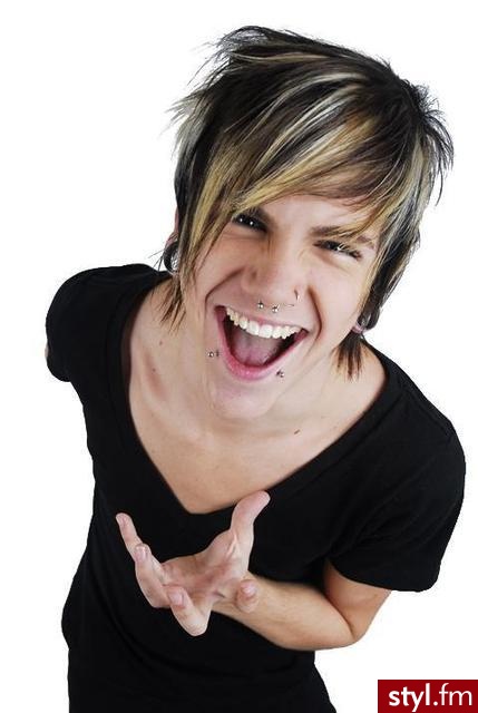 *_* - EMO Alternatywne Średnie Fryzury