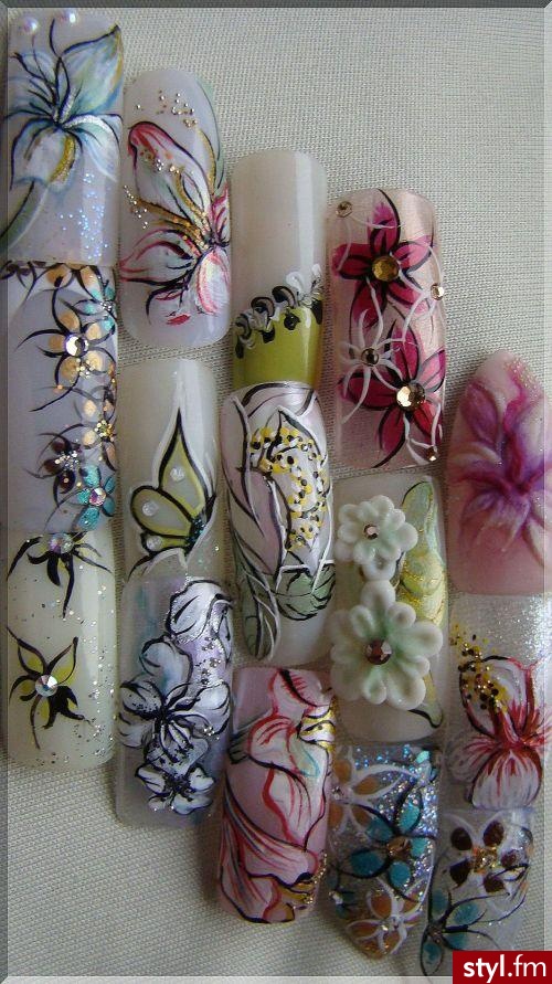 mix wzorków;-))). mix wzorków malowanych lakierami i zdobionych akrylem 3D;-)) - Paznokcie