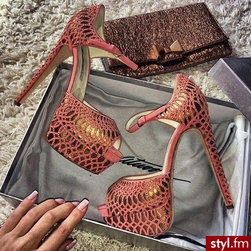 Szpilki Buty Moda