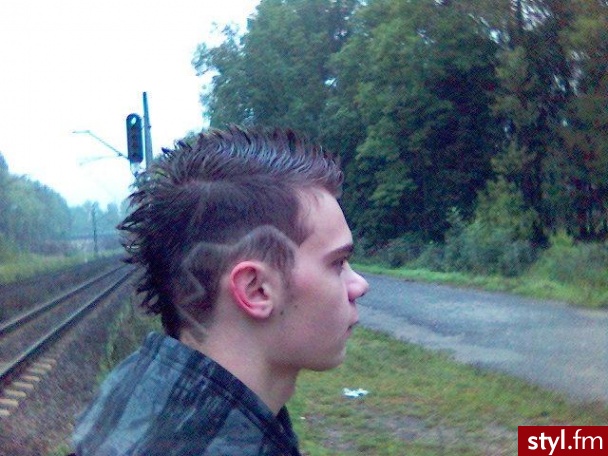 ...xD - Punk Rock Alternatywne Średnie Fryzury