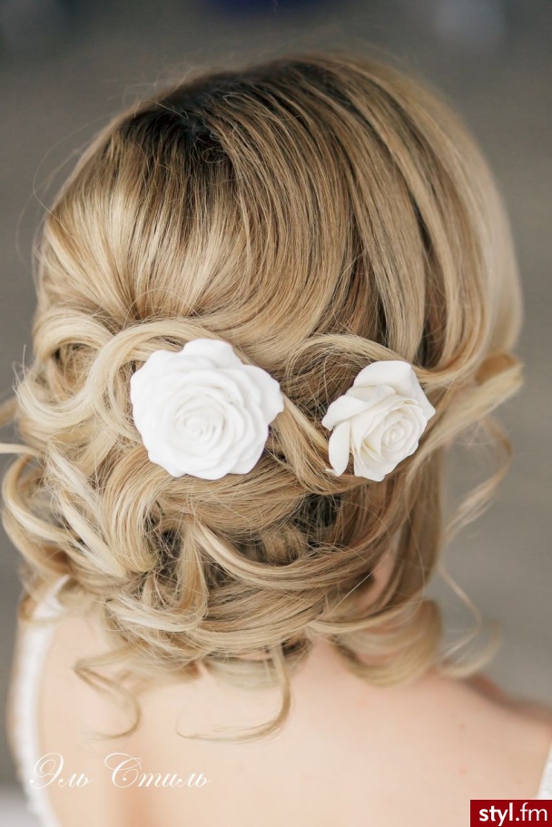Blond Upięcie Kręcone Ślubne Długie Fryzury