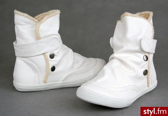 Pozostałe Buty Moda