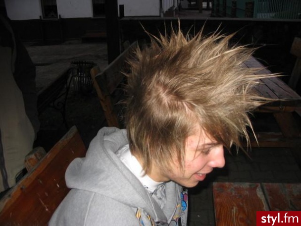 Fajne?;> - Punk Rock Alternatywne Średnie Fryzury