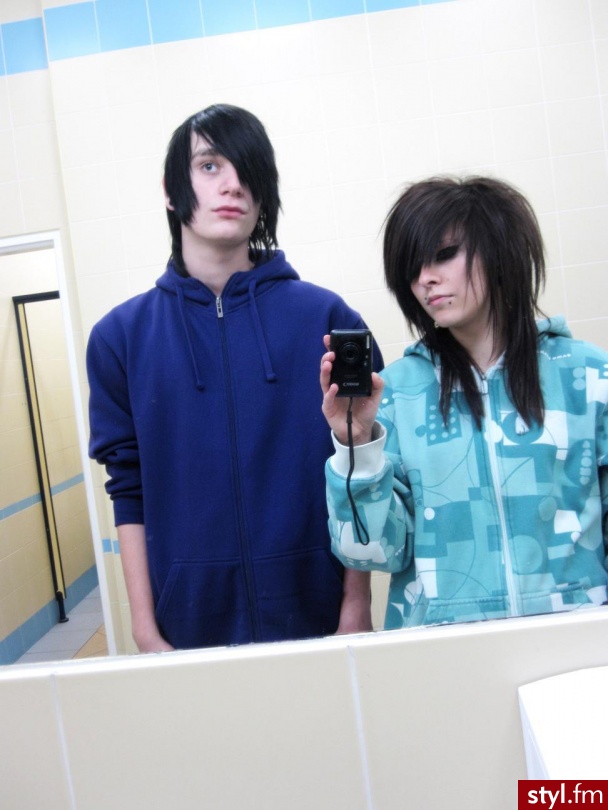 Yuku Muku & Scene Rawrr - EMO Alternatywne Średnie Fryzury
