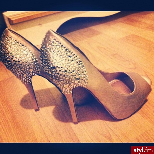Szpilki Buty Moda