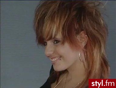 Średnie Fryzury