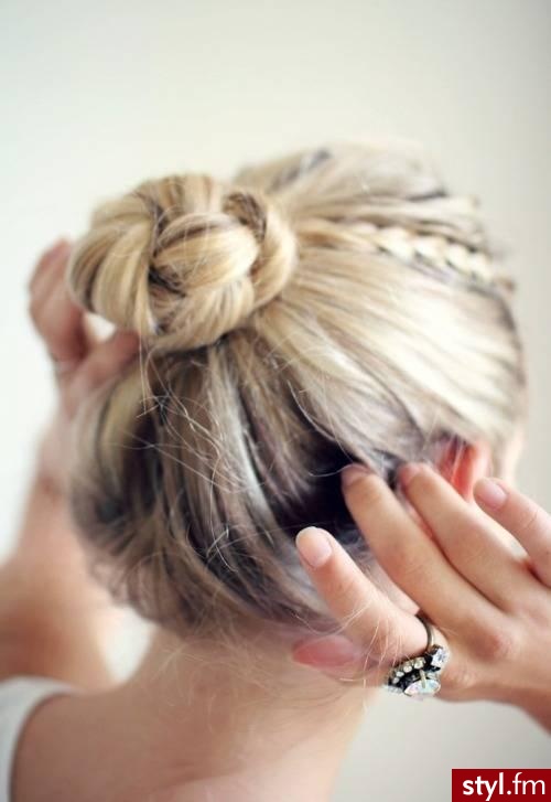Blond Upięcie Proste Na co dzień Średnie Fryzury