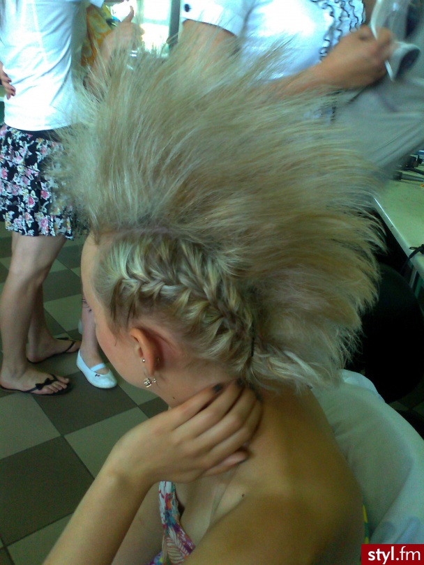 Blond Warkocze Proste Konkursowe, pokazowe Krótkie Fryzury