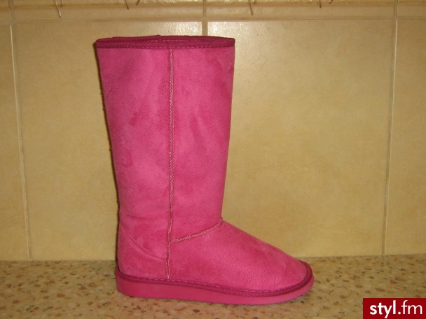 Są jeszcze takie :)
Ale jak dla mnie to za bardzo różowe :D - Pozostałe Buty Moda