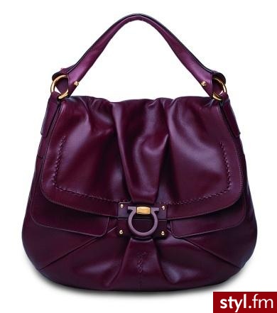 Salvatore Ferragamo.Torebkę wykonano z miękkiej skóry naturalnej. Cena: 4 600 zł... - Pozostałe Torebki Moda