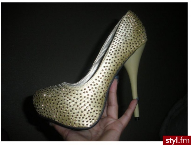Szpilki Buty Moda