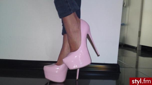 Szpilki Buty Moda