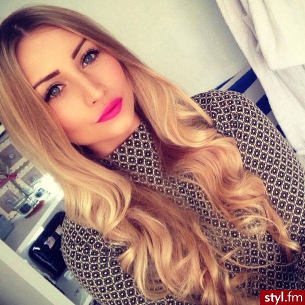 Blond Rozpuszczone Kręcone Na co dzień Długie Fryzury
