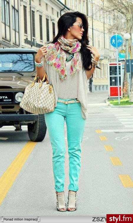 https://www.facebook.com/pages/Paznokcie-pazurki/401325363307849 - Jeansy Spodnie Moda