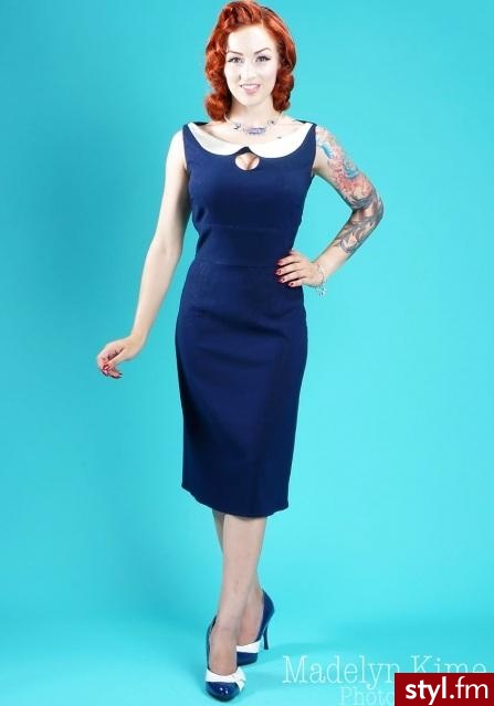 Sukienki Moda