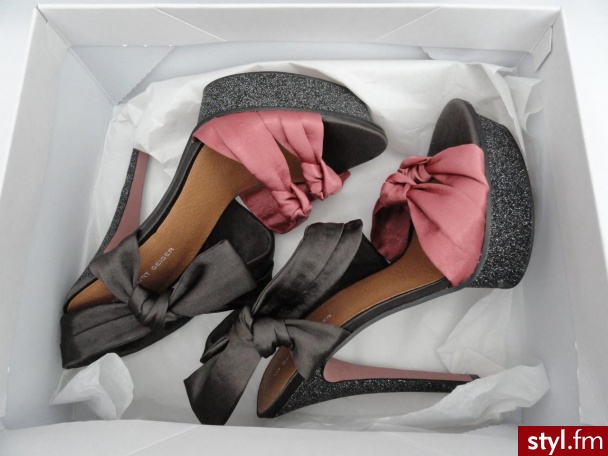 Szpilki Buty Moda