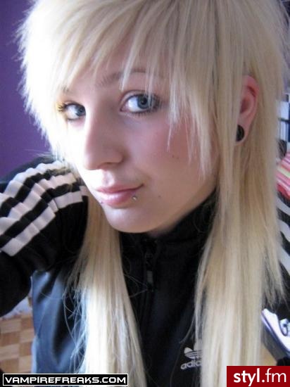 EMO Alternatywne Średnie Fryzury