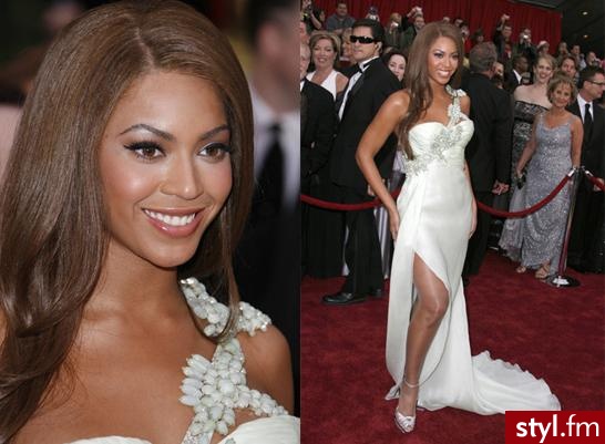 Beyonce w pięknej sukience od Armaniego. - Pozostałe Ciuchy Moda