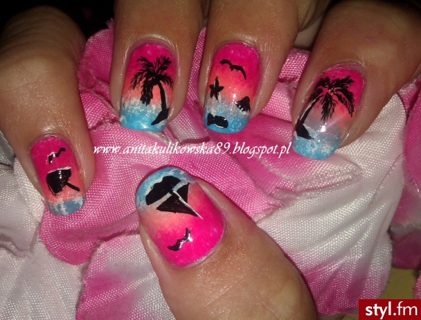 http://anitakulikowska89.blogspot.com/ - Kwadratowe Malowane farbkami Naturalne Paznokcie